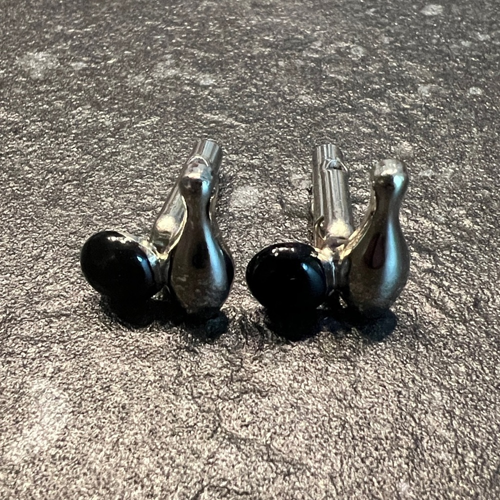 1980s vintage cufflinks silver tone like new never worn. SUPERB